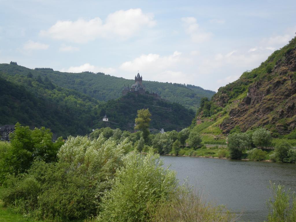 Gaestehaus Mack Hotel Trittenheim Buitenkant foto